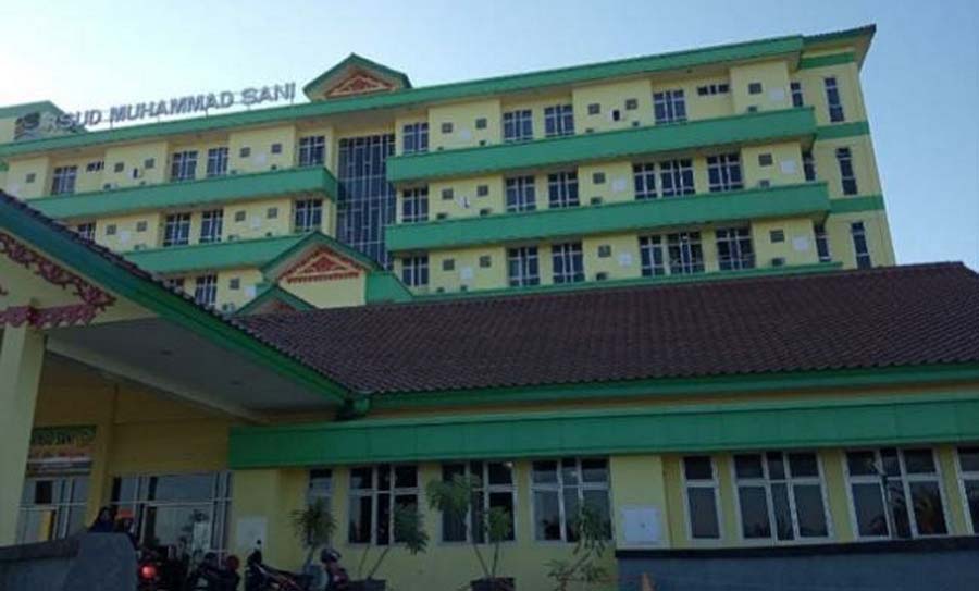 RSUD Muhammad Sani, rumah sakit rujukan pasien COVID-19 di Karimun. (foto: andre)